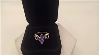 Purple Stone Lady's Silver & Stone Ring 925 Silver 3.04g Size:5
